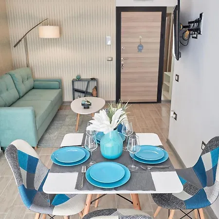 Apartment Summer N Pools *