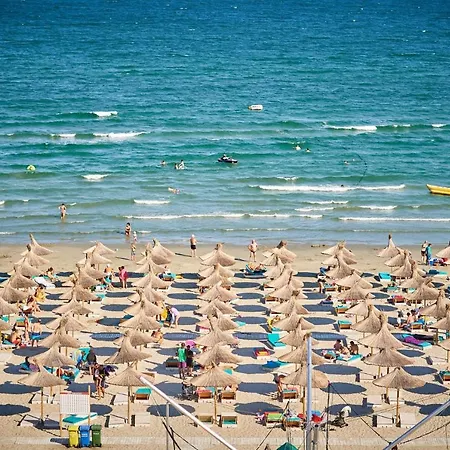 アパート Summer N Pools